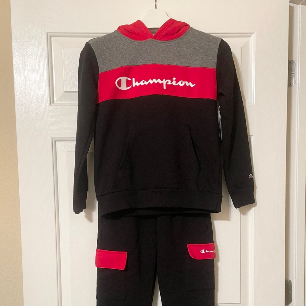 (NLA) Ⓜ️ Champion Kids Black and Red Jogger Set Size Medium - Picture 2 of 5